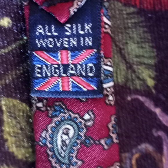 'Briar' Paisley Bowtie 100%Silk Adjustable NWOT - Picture 2 of 7
